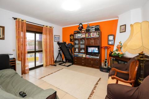 Apartamento T3 com Garagem - Entroncamento