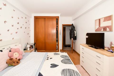 Apartamento T3 com Garagem e Arrecadação - Torres Novas