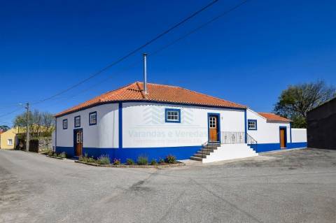 Moradia para Reconstrução com Terreno em Parceiros de São João