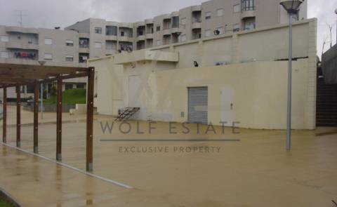 Loja  Venda em Nogueira, Fraião e Lamaçães,Braga