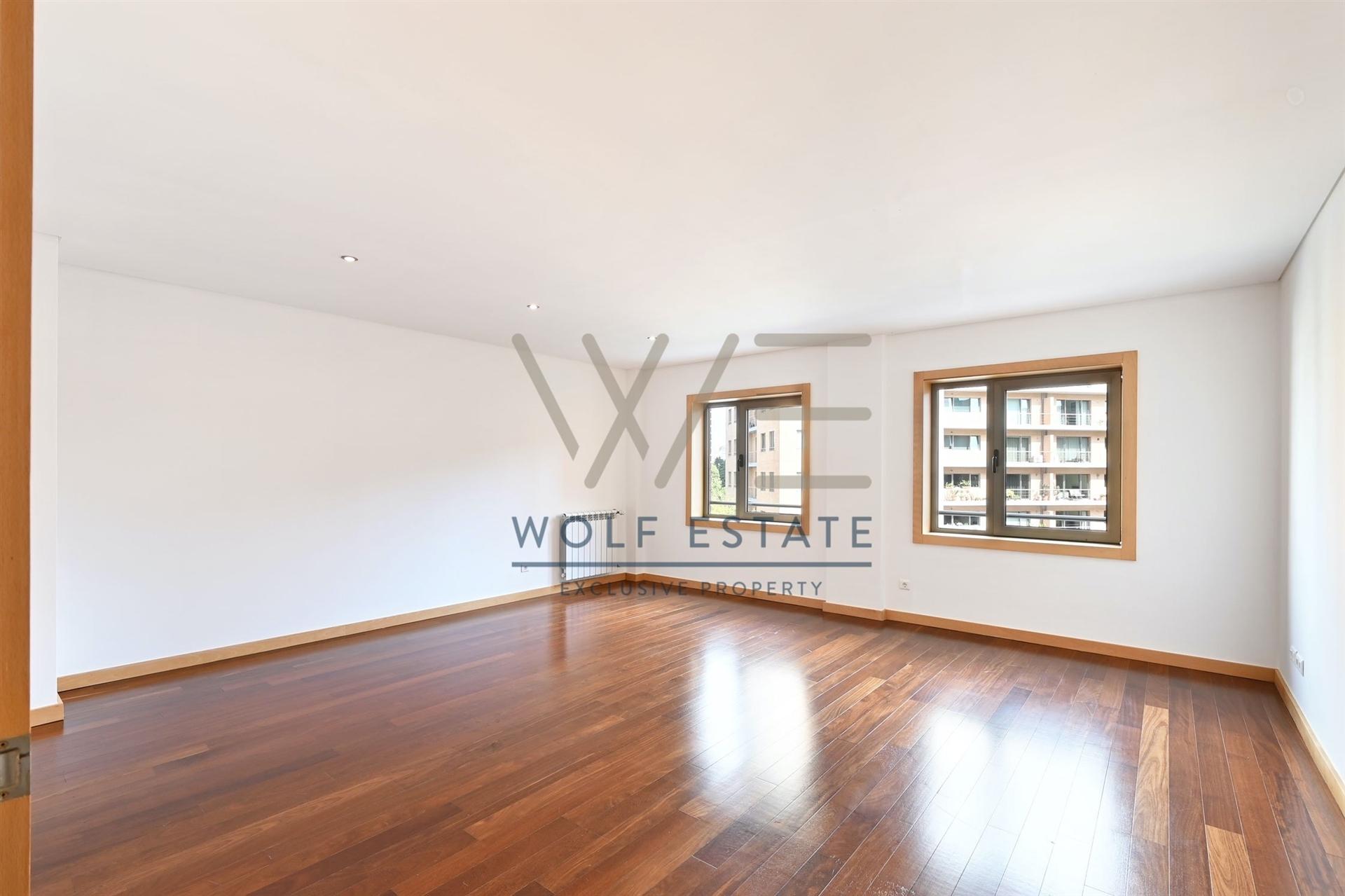 Apartamento T2 Arrendamento em Lordelo do Ouro e Massarelos,Porto