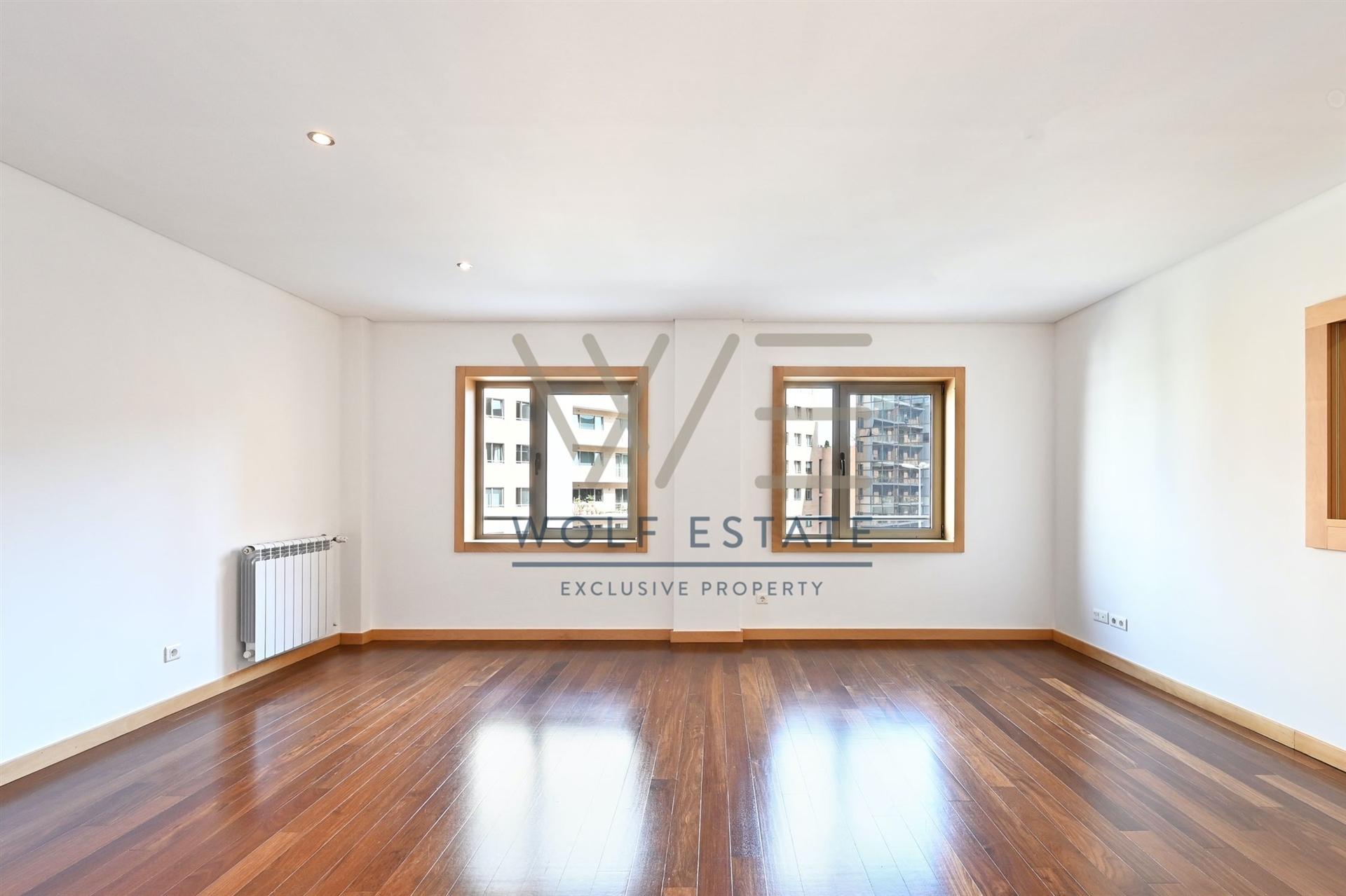 Apartamento T2 Arrendamento em Lordelo do Ouro e Massarelos,Porto