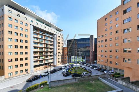 Apartamento T2 Arrendamento em Lordelo do Ouro e Massarelos,Porto