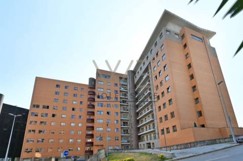 Apartamento T2 Arrendamento em Lordelo do Ouro e Massarelos,Porto