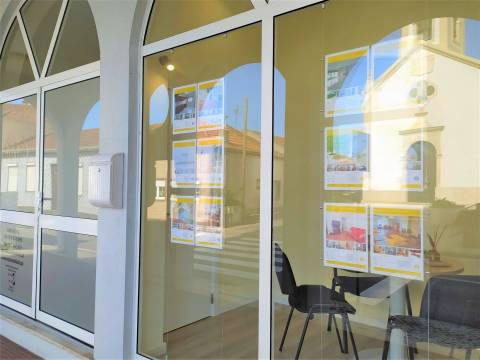 Terreno em Ilhavo p/ Contrução Moradia. 1800m2/11metros de frente.