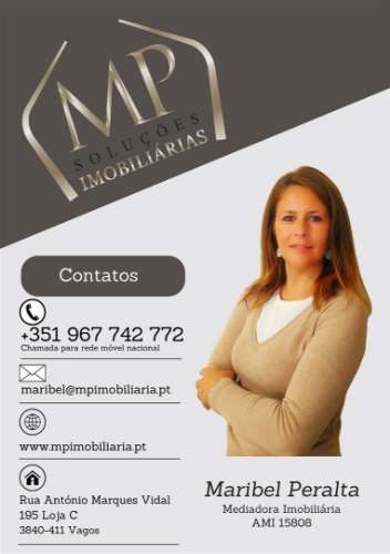 Moradia Centro de Ilhavo, c/duas entradas independentes p/restaurar c/potencial p/várias frações.