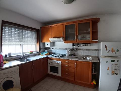 Moradia T4 Isolada com Vista Ria na Gafanha da Boavista. Quintal, jardim e garagem.