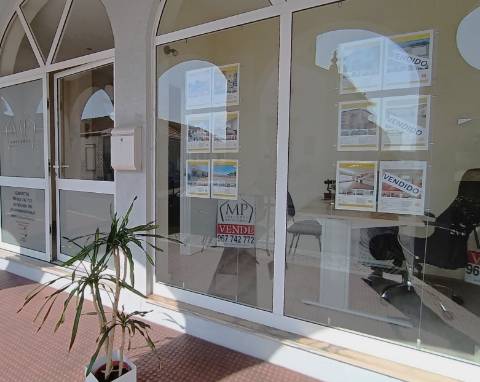 Moradia T3 Térrea, c/ pátio coberto,quintal magnífico na Fogueira,Sangalhos.