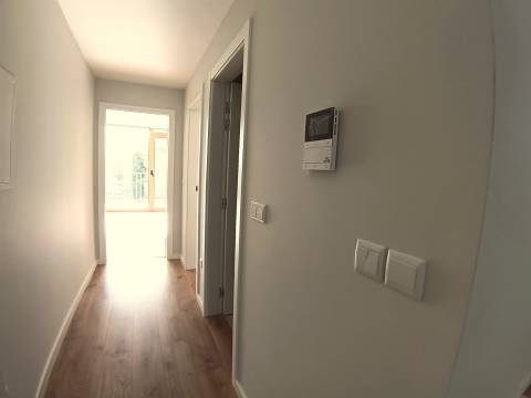 Apartamento de T3 Duplex, Novo, com uns terraços magníficos, em Ilhavo.