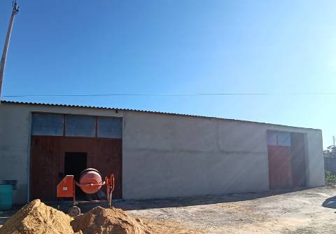 Armazém na zona Industrial de Sosa, Vagos. Excelentes acessos.