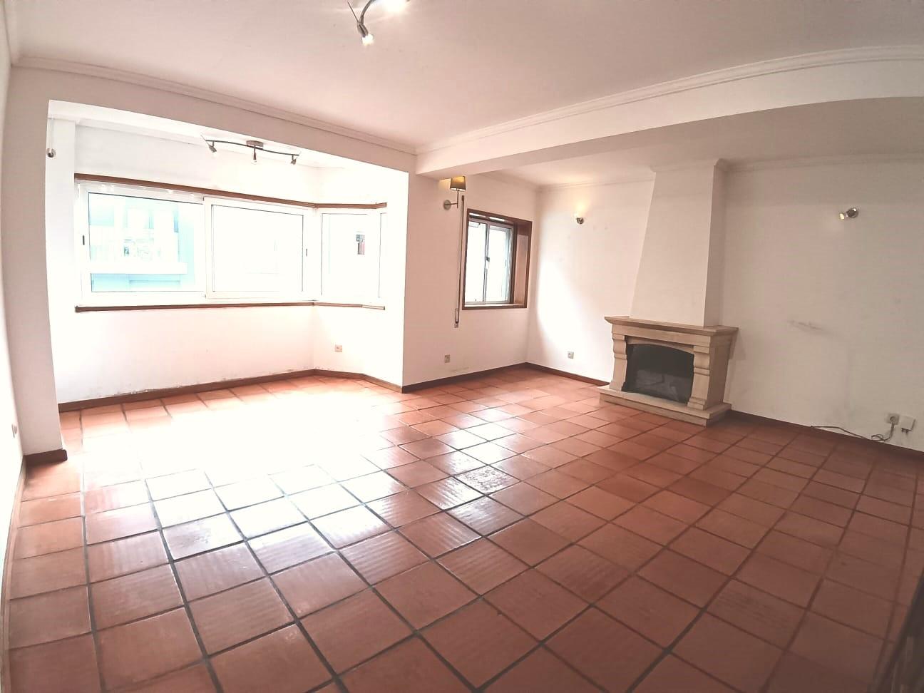 Apartamento T2 no Bairro do Liceu, Aveiro.