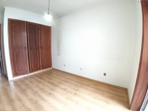 Apartamento T2 no Bairro do Liceu, Aveiro.