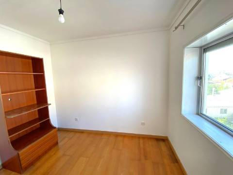 Apartamento T3 no Centro de Vagos.