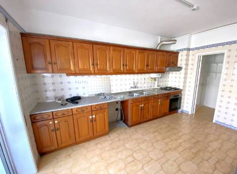 Apartamento T3 no Centro de Vagos.