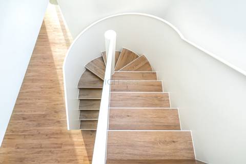 Penthouse 4 quartos de luxo com terraço e piscina privativa