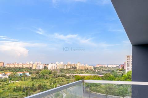 Penthouse 4 quartos de luxo com terraço e piscina privativa