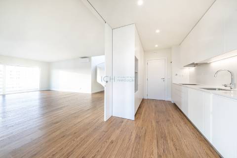 Penthouse 4 quartos de luxo com terraço e piscina privativa