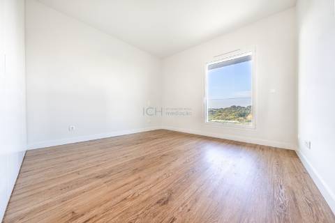 Penthouse 4 quartos de luxo com terraço e piscina privativa