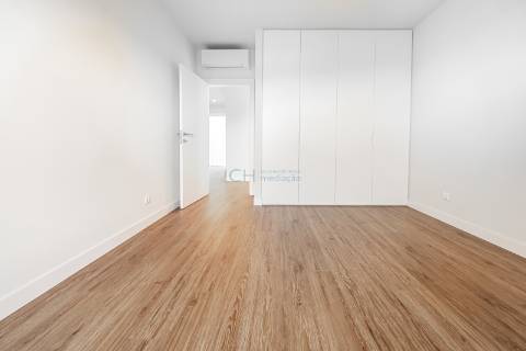 Penthouse 4 quartos de luxo com terraço e piscina privativa