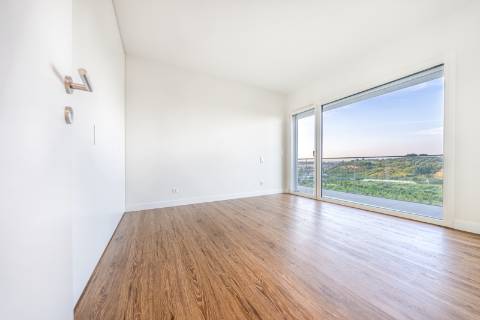 Penthouse 4 quartos de luxo com terraço e piscina privativa