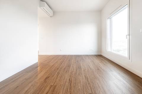 Penthouse 4 quartos de luxo com terraço e piscina privativa