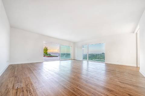 Penthouse 4 quartos de luxo com terraço e piscina privativa