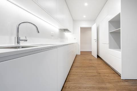 Penthouse 4 quartos de luxo com terraço e piscina privativa