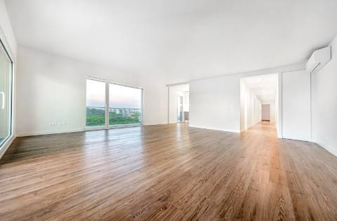 Penthouse 4 quartos de luxo com terraço e piscina privativa