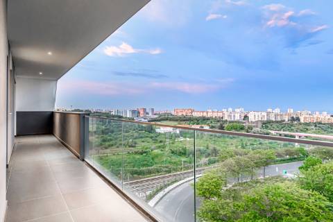 Penthouse 4 quartos de luxo com terraço e piscina privativa