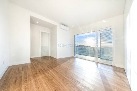 Penthouse 4 quartos de luxo com terraço e piscina privativa