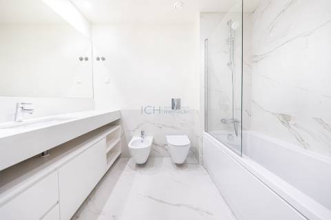 Penthouse 4 quartos de luxo com terraço e piscina privativa