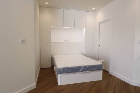 Estúdio no Lumiar, remodelado e a estrear