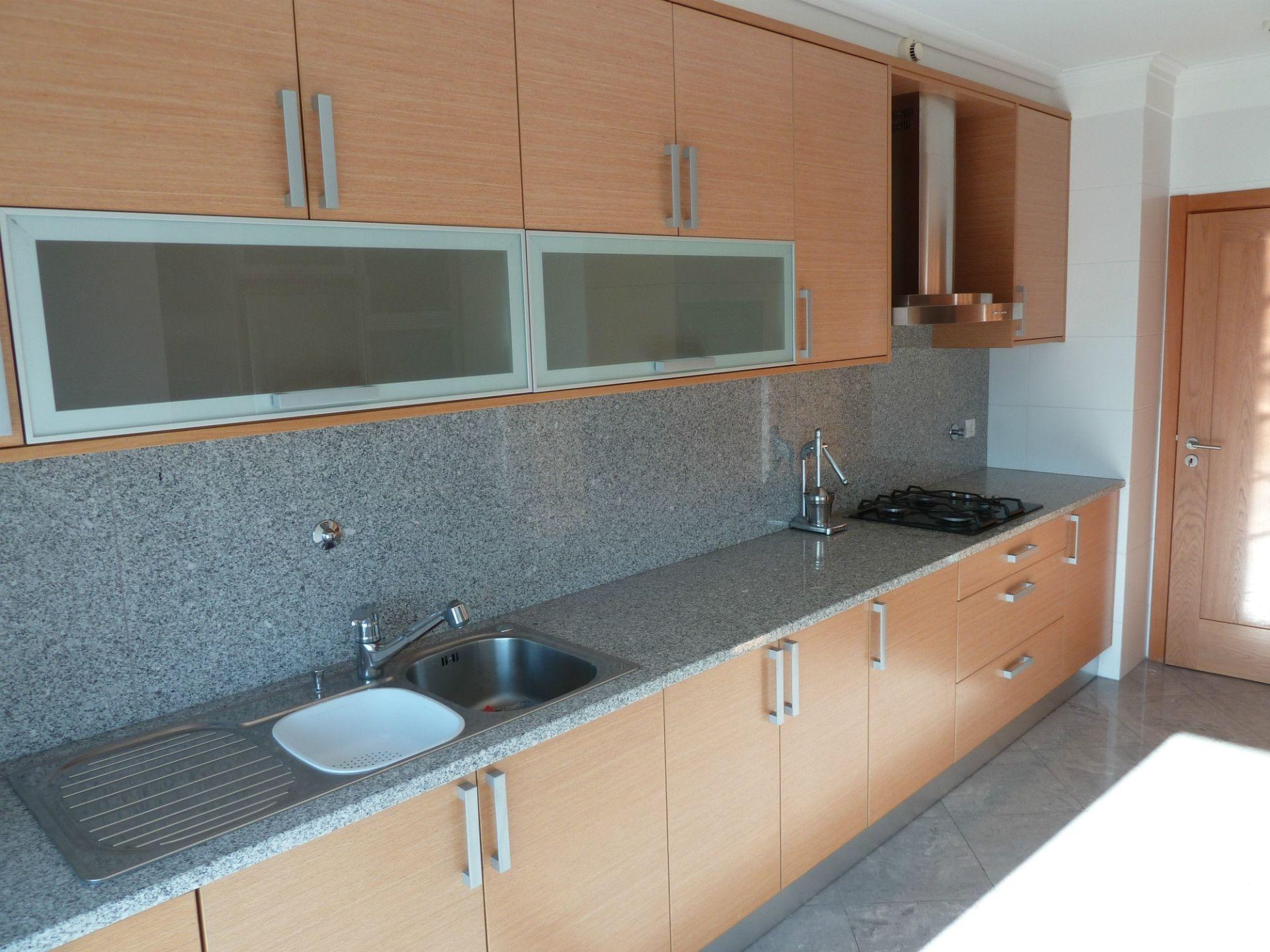 Apartamento T3 Arrendamento em Carnide,Lisboa