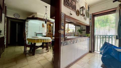 Penthouse triplex com 7 quartos e piscina na Praia de Porto Novo, Torres Vedras