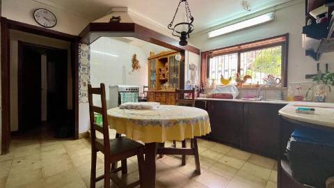 Penthouse triplex com 7 quartos e piscina na Praia de Porto Novo, Torres Vedras