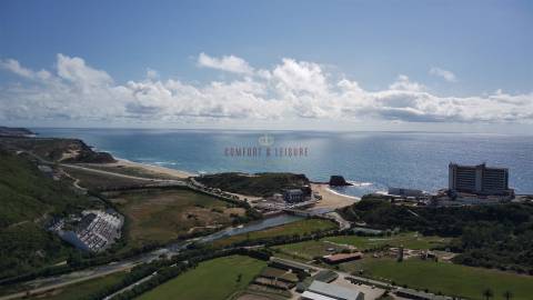 Penthouse triplex com 7 quartos e piscina na Praia de Porto Novo, Torres Vedras