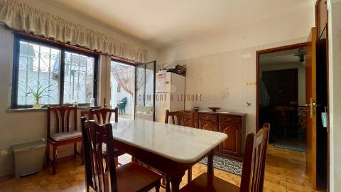 Moradia com 3 quartos, 2 wc e garagem em Alenquer