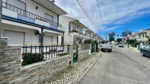 Moradia com 3 quartos, 2 wc e garagem em Alenquer