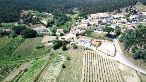Terreno para construção localizado na Aldeia Grande, Maxial
