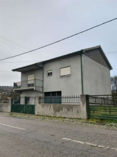 Moradia Isolada T3 Venda em Paradela,Chaves