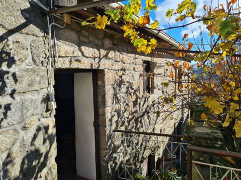 Moradia Rústica T3 Venda em Ervededo,Chaves