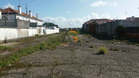 Terreno para industria ou uma grande superfície comercial Gaf. Nazaré
