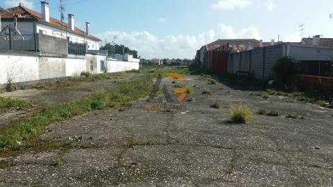 Terreno para industria ou uma grande superfície comercial Gaf. Nazaré