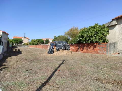 Terreno com 1181 m2 na Gafanha da Nazaré