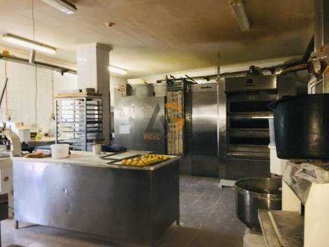 Padaria / Pastelaria  Trespasse em Ílhavo (São Salvador),Ílhavo