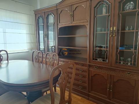 EDIFÍCIO COM 3 APARTAMENTOS À VENDA  EM SÃO JOÃO DA MADEIRA!