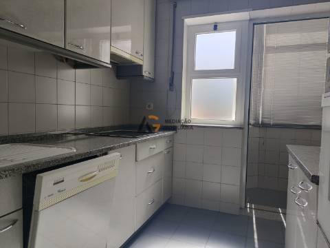 EDIFÍCIO COM 3 APARTAMENTOS À VENDA  EM SÃO JOÃO DA MADEIRA!