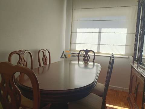 EDIFÍCIO COM 3 APARTAMENTOS À VENDA  EM SÃO JOÃO DA MADEIRA!