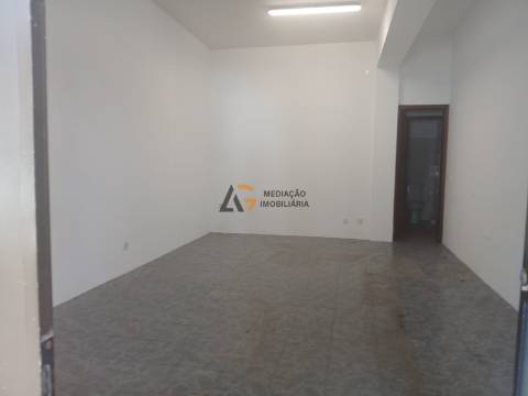 Loja/Escritorio para arrendar na Gafanha da Nazaré