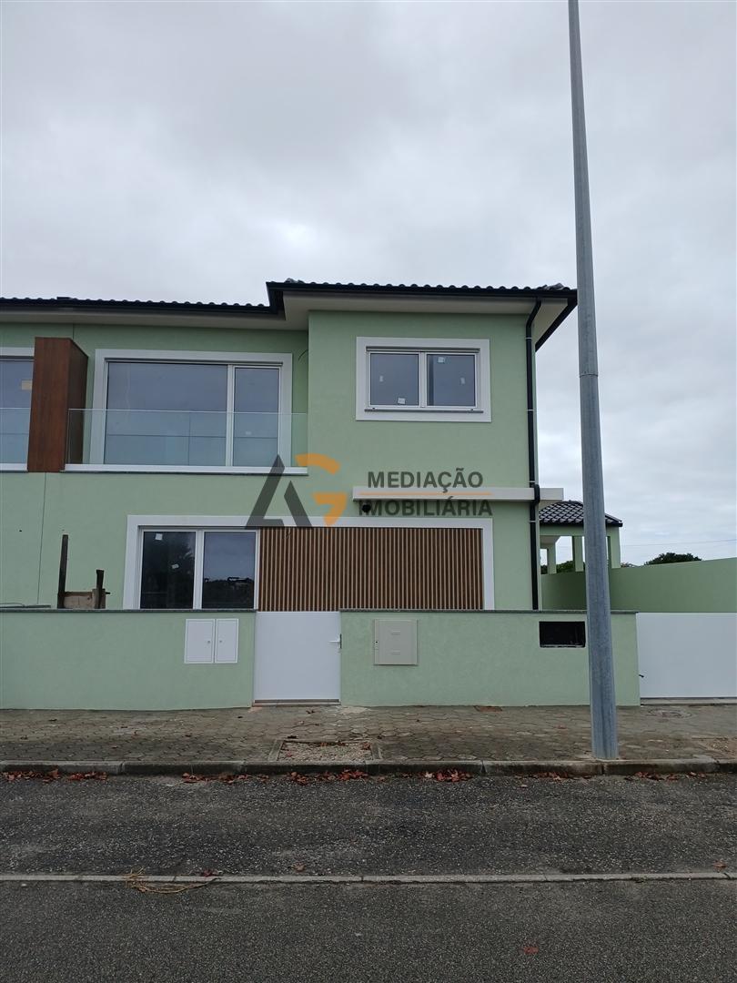 Moradia  T3+1 à venda na Gafanha do Carmo com vista para a ria !